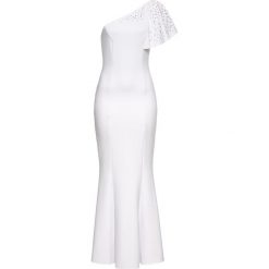 Sukienka wieczorowa bonprix biały. Białe sukienki damskie marki bonprix, bez wzorów, eleganckie, bez kołnierzyka, bez rękawów. Za 299,99 zł.