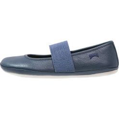 Camper RIGHT Baleriny z zapięciem navy. Niebieskie baleriny damskie Camper, ze skóry. Za 359,00 zł.