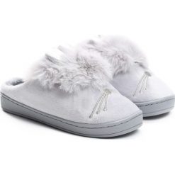 Szare Kapcie In Paradise. Szare kapcie dziewczęce Born2be, z materiału. Za 24,99 zł.