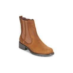 Botki Clarks ORINOCO CLUB. Pomarańczowe botki damskie Clarks, bez obcasa, bez zapięcia. Za 255,20 zł.