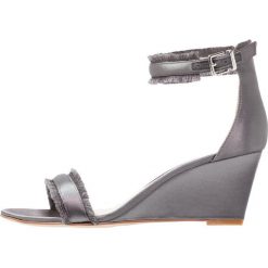 Rzymianki damskie: Kenneth Cole New York DAVIS Sandały na koturnie dark grey