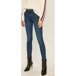 Tommy Hilfiger - Jeansy Como. Niebieskie jeansy damskie TOMMY HILFIGER. W wyprzedaży za 269,90 zł.