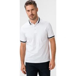 Armani Exchange Polo Koszulka Biały. Białe podkoszulki męskie Armani Exchange, xxl, bez wzorów, z bawełny, bez rękawów. Za 256,95 zł.