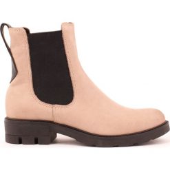 Ocieplane sztyblety na grubej podeszwie - skóra naturalna - model 479 - kolor cappuccino. Szare botki damskie Zapato, na zimę, z jeansu, eleganckie, na niskim obcasie, na obcasie, bez zapięcia. W wyprzedaży za 299,25 zł.