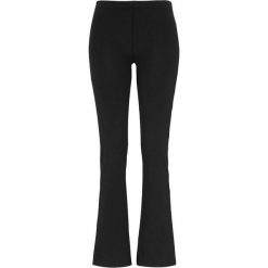 Cellbes Rozszerzane legginsy czarny female czarny 58/60. Czarne legginsy damskie Cellbes, bez wzorów, z bawełny. Za 109,00 zł.