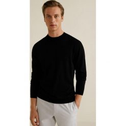 Mango Man - Sweter Willy. Szare swetry klasyczne męskie Mango Man, l, z dzianiny, z okrągłym kołnierzem. Za 199,90 zł.