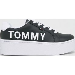 Tommy Jeans - Buty. Białe buty sportowe damskie Tommy Jeans, bez wzorów, z jeansu, sportowe. Za 449,90 zł.