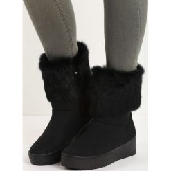 Czarne Śniegowce Getting On. Czarne buty zimowe damskie marki Cropp. Za 64,99 zł.