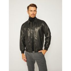 Kurtka skórzana Pepe Jeans Bob PM402283. Czarne kurtki męskie Pepe Jeans, m, bez wzorów, z jeansu, bez kaptura. Za 1119,00 zł.