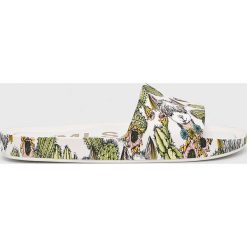 Melissa - Klapki Beach Slide. Białe klapki damskie Melissa, bez wzorów, z materiału, bez obcasa, na obcasie. W wyprzedaży za 239,90 zł.