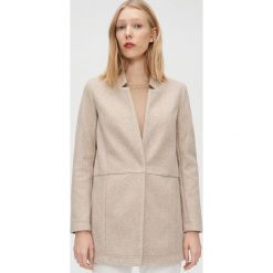 Krótki płaszcz - Beżowy. Brązowe płaszcze damskie Cropp, xl, bez wzorów, krótkie. Za 159,99 zł.