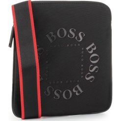 Saszetka BOSS - Pixel Rl 50422429 01 001. Czarne torby męskie skórzane Boss, bez wzorów, z materiału, młodzieżowe. W wyprzedaży za 299,00 zł.