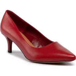 Szpilki LASOCKI - 71186-01 Red. Czerwone półbuty damskie Lasocki, bez wzorów, ze skóry, bez obcasa, na obcasie, bez zapięcia. Za 199,99 zł.