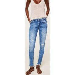 Mango - Jeansy push-up Kim. Niebieskie rurki damskie marki Mango, z elastanu. Za 119,90 zł.