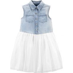 Sukienka w kolorze błękitno-białym. Niebieskie sukienki niemowlęce OshKosh, z tiulu. W wyprzedaży za 49,95 zł.