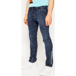 Jeansy Regular Fit Iceberg 19IMP02203600133. Niebieskie jeansy męskie Iceberg, m, bez wzorów, z elastanu. W wyprzedaży za 519,00 zł.