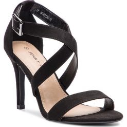 Sandały JENNY FAIRY - W16SS292-10 Black 1. Czarne klapki damskie Jenny Fairy, bez wzorów, ze skóry ekologicznej, bez obcasa, na obcasie. Za 89,99 zł.