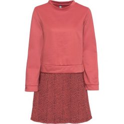 Bluza z wstawką w optyce spódnicy bonprix rabarbarowo-ciemnoniebieski. Różowe bluzy damskie bonprix, bez wzorów, bez rękawów, bez kaptura. Za 37,99 zł.