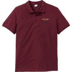 Shirt polo bonprix czerwony klonowy z nadrukiem. Czerwone koszulki męskie bonprix, s, z nadrukiem, bez rękawów. Za 27,99 zł.
