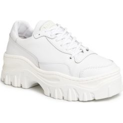 Sneakersy BRONX - 66212A-A BX 1553 White 04. Białe półbuty damskie Bronx, bez wzorów, ze skóry, bez obcasa, na płaskiej podeszwie, bez zapięcia. Za 559,00 zł.