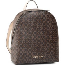Plecak CALVIN KLEIN - Ck Mono Backpack Sm K60K6064760 0HD. Pomarańczowe plecaki damskie Calvin Klein, bez wzorów, ze skóry ekologicznej. W wyprzedaży za 489,00 zł.