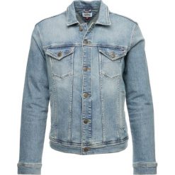Tommy Jeans CLASSIC TRUCKER JACKET Kurtka jeansowa illinois light blue stretch. Niebieskie kurtki męskie bomber Tommy Jeans, m, z bawełny. Za 549,00 zł.