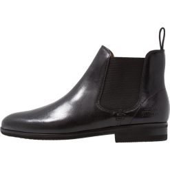 Melvin & Hamilton SUSAN RIO Ankle boot black. Czarne botki damskie marki Melvin & Hamilton, ze skóry, bez obcasa, bez zapięcia. Za 709,00 zł.