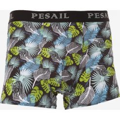 Czarno-Zielone Bokserki Peisiris. Czarne bokserki męskie Born2be, bez wzorów. W wyprzedaży za 19,99 zł.