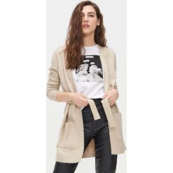Kardigan wiązany w pasie - Beżowy. Brązowe kardigany damskie Cropp, s. Za 79,99 zł.