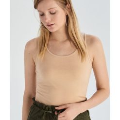 Bawełniany tank top - Kremowy. Białe topy damskie marki Sinsay, s, bez wzorów, z bawełny, bez kołnierzyka. Za 14,99 zł.