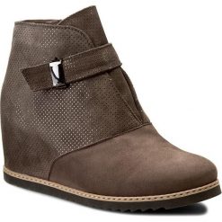 Botki SERGIO BARDI - Luisa FW1270017AF 405. Brązowe botki damskie skórzane marki Sergio Bardi, eleganckie, na koturnie, z paskami. W wyprzedaży za 239,00 zł.