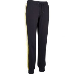 Spodnie sportowe przyjazne dla środowiska, długie, Level 1 bonprix czarny. Czarne spodnie sportowe damskie bonprix, bez wzorów, długie, na fitness i siłownię. Za 74,99 zł.