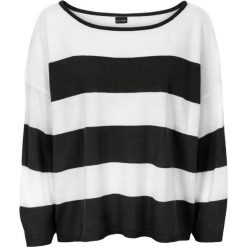 Sweter oversize "boxy" bonprix czarno-biel wełny. Czarne swetry oversize damskie bonprix, z wełny. Za 74,99 zł.