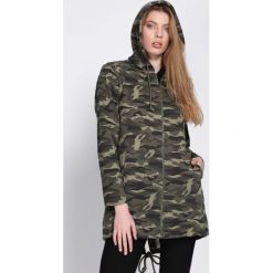 Ciemnozielona Bluza Appeasement. Zielone bluzy rozpinane damskie Born2be, l. Za 59,99 zł.