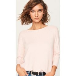 Sweter z aplikacjami - Różowy. Różowe bez kategorii Reserved, xl, z aplikacjami. W wyprzedaży za 39,99 zł.