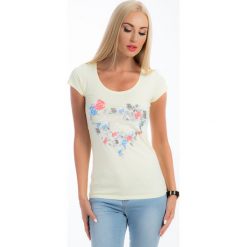 Cytrynowy t-shirt z nadrukiem 6785. Żółte t-shirty damskie marki Fasardi, z nadrukiem. Za 23,20 zł.