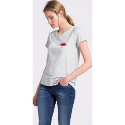 Scotch & Soda - Top. Zielone topy damskie marki Scotch & Soda, s, z nadrukiem, z elastanu, z okrągłym kołnierzem. W wyprzedaży za 119,90 zł.