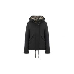 Kurtki krótkie Penn Rich Woolrich F BIG SKY JKT. Czarne kurtki damskie Penn Rich Woolrich, l, bez wzorów, krótkie, bez kaptura. Za 1283,56 zł.