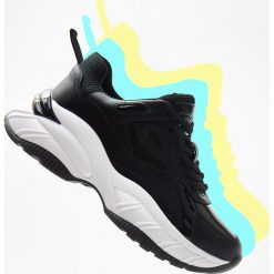 Sneakersy z siateczką mesh - Czarny. Czarne sneakersy damskie Cropp, z meshu. Za 159,99 zł.