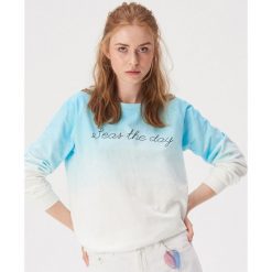 Bluza z efektem tie dye - Niebieski. Niebieskie bluzy damskie Sinsay, s, bez wzorów, bez rękawów, bez kaptura. Za 49,99 zł.