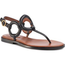 Sandały SEE BY CHLOÉ - SB34141A Nero 999. Czarne klapki damskie See by Chloé, bez wzorów, ze skóry, bez obcasa, na obcasie. Za 1129,00 zł.