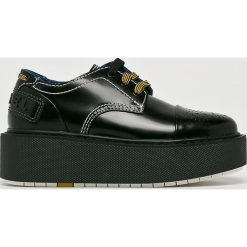 Diesel - Buty. Czarne buty sportowe damskie Diesel, ze skóry, sportowe. W wyprzedaży za 649,90 zł.