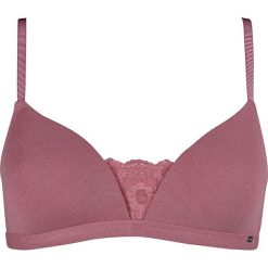 Biustonosz w kolorze jagodowym. Różowe biustonosze Skiny Women & Men, w koronkowe wzory, z materiału. W wyprzedaży za 34,95 zł.