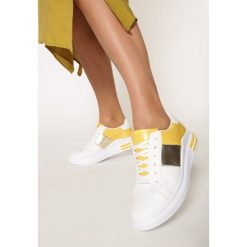 Biało-Żółte Sneakersy Larson. Białe sneakersy damskie Born2be. Za 89,99 zł.