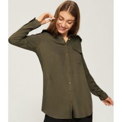 Koszula z kieszeniami - Khaki. Brązowe koszule damskie Sinsay, m. Za 59,99 zł.