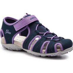 Sandały GEOX - J S.Roxanne B J92D9B 05015 C4215 D Navy/Lilac. Niebieskie sandały dziewczęce Geox, ze skóry ekologicznej, bez zapięcia. Za 279,00 zł.