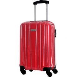 Walizka w kolorze czerwonym - 41 l. Czerwone walizki Travel One, z materiału. W wyprzedaży za 219,95 zł.