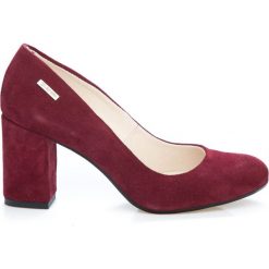 Zamszowe czółenka na obcasie - skóra naturalna - model 042 - kolor oberżyna. Szare czółenka damskie Zapato, na co dzień, bez wzorów, z jeansu, z okrągłym noskiem, bez obcasa, na obcasie. W wyprzedaży za 179,40 zł.