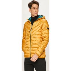 Tom Tailor Denim - Kurtka. Pomarańczowe płaszcze męskie TOM TAILOR DENIM, s, bez wzorów, z poliesteru, krótkie, z kapturem. Za 259,90 zł.