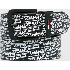 Tommy Jeans - Pasek skórzany dwustronny. Czarne paski męskie marki Tommy Jeans, w paski, z jeansu. Za 269,90 zł.